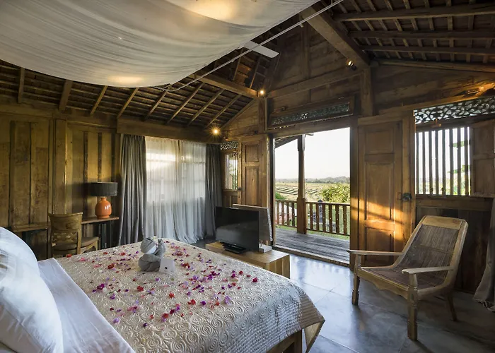 Villa Alami Boutique & *
